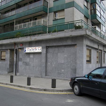 Pension Zorroza 1 Bilbao Bagian luar foto